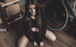 国精品午夜福利视频不卡麻豆